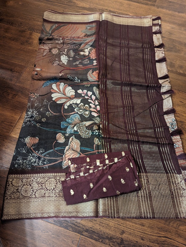 Printed sari