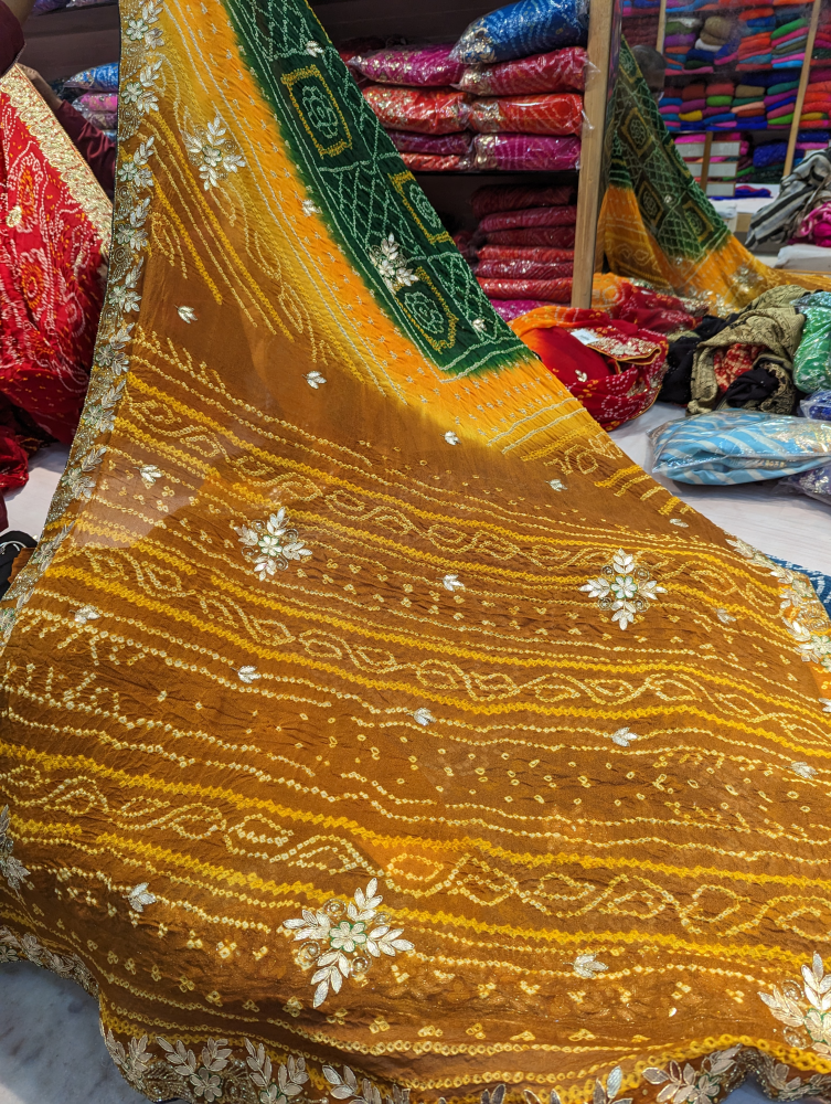Bandhni sari